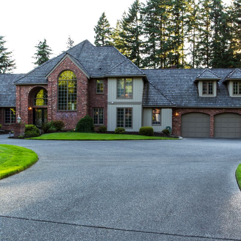 Residential asphalt driveway